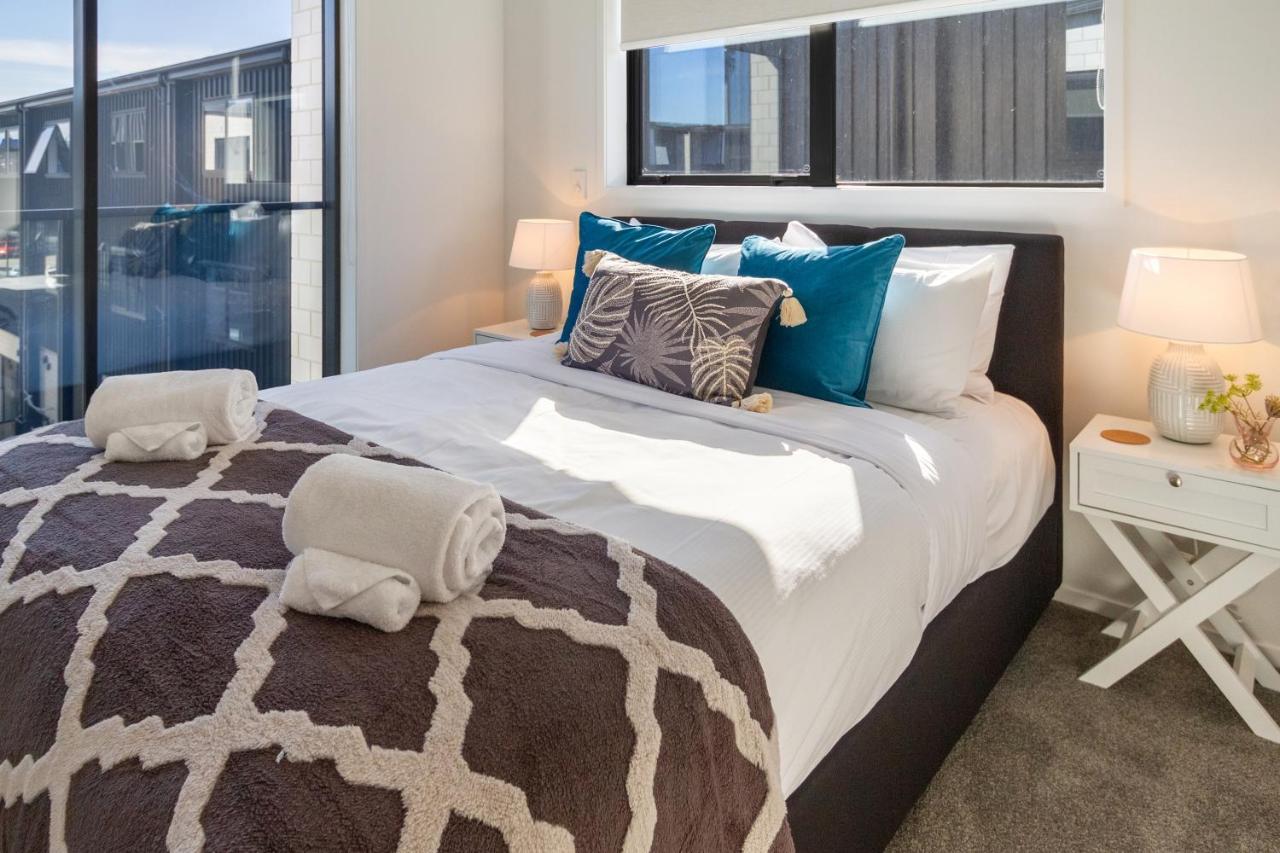 Tuam Street Delight 4 Bed 4 Bath *
